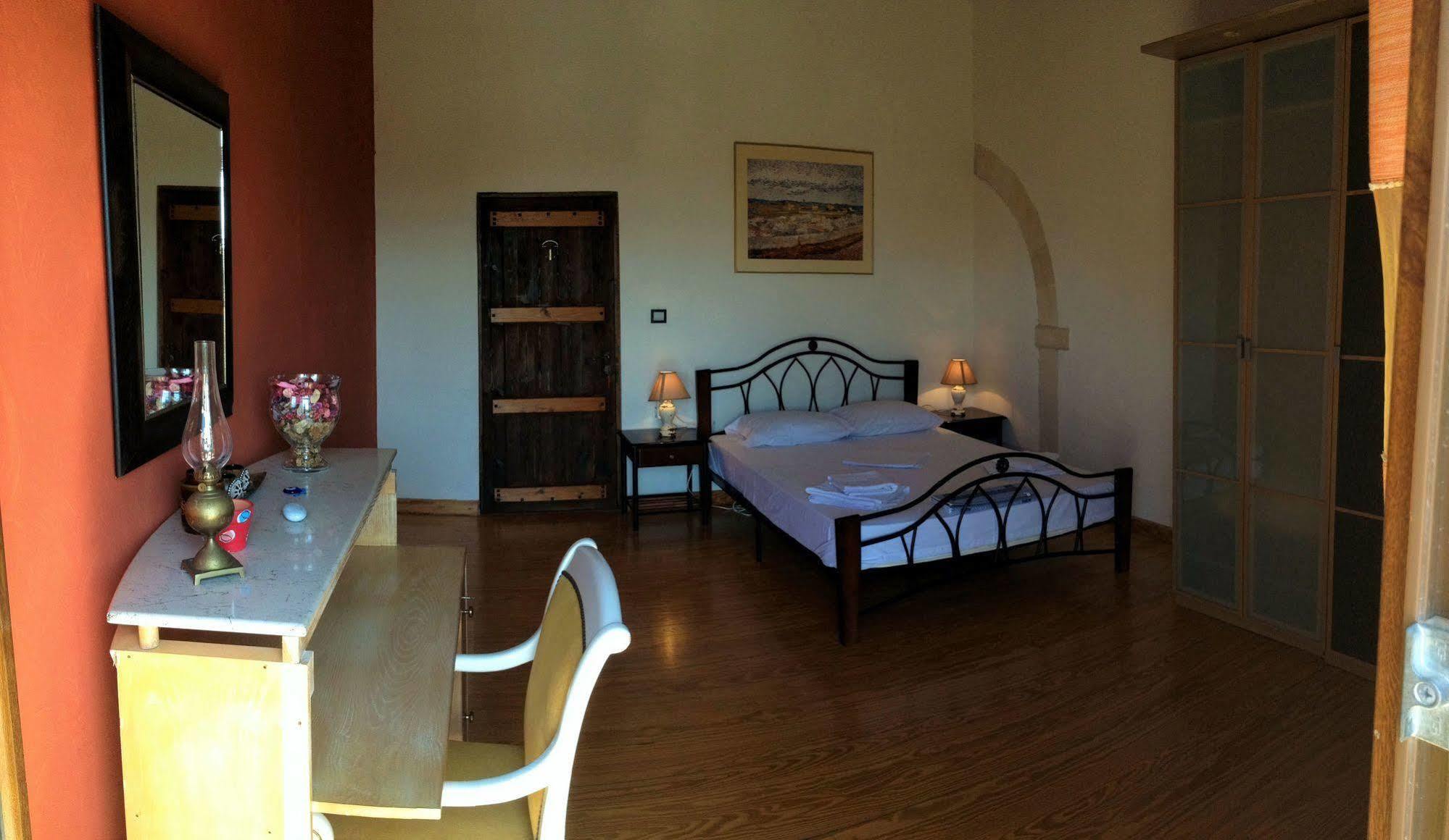 Villa Ermis - The Cretan Castello Kástellos Buitenkant foto